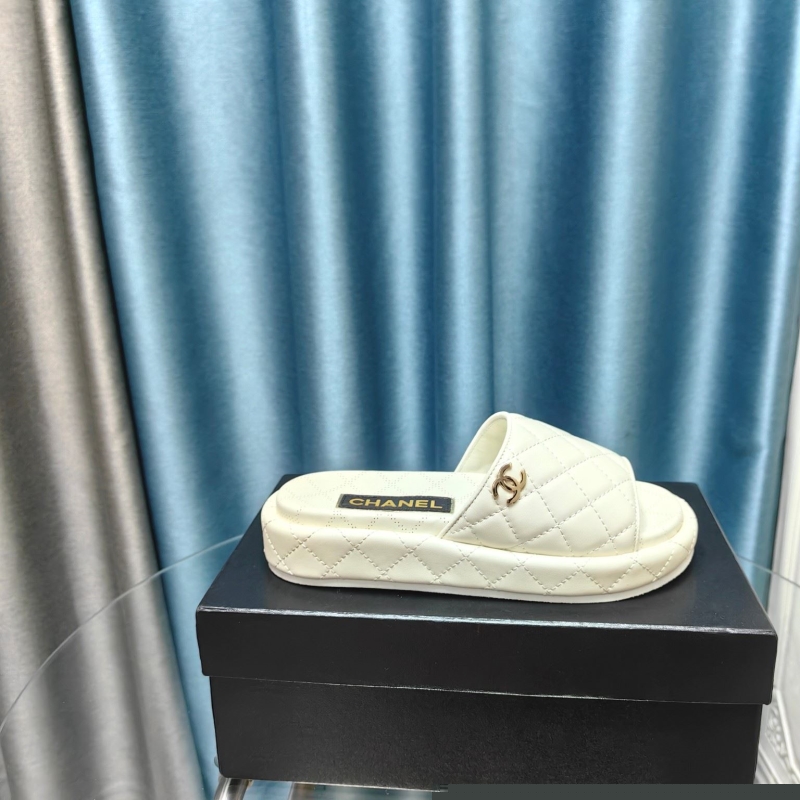 Ch*el slippers